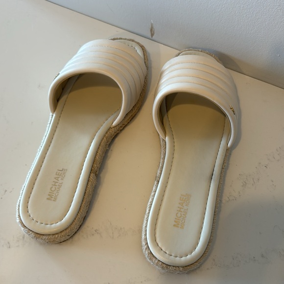 Michael Kors Rattan Slides - Picture 2 of 2